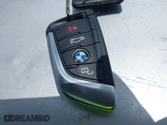 2025 BMW 3 Series 330i with VIN 3MW69CW0XS8F32371, listed as a IAAI auction lot 42630553 with 11,417 mi miles and . Bid and sale history available at DreamBid. Image 11.