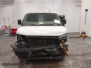 2019 GMC Savana Cargo Van with VIN 1GTW7AFG2K1300474, listed as a IAAI auction lot 41601074 with 85,158 mi miles. Bid and sale history available at carsss.com. Image 12.