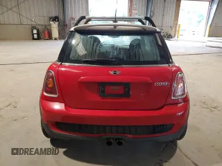 2010 MINI Hardtop S z VIN WMWMF7C53ATZ72544, wystawiony jako Copart lot #64125695 z przebiegiem 70 587 mil mil oraz Czysty tytuł • Clean title. Historia ofert i sprzedaży dostępna na DreamBid. Obrazek 6.