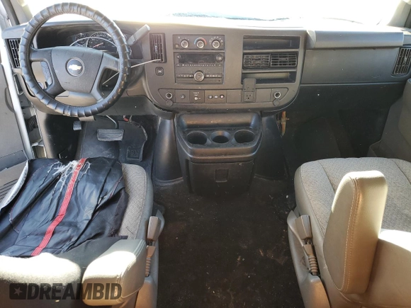 2018 Chevrolet Express Passenger LT с VIN 1GAZGPFGXJ1332144, выставлен на аукционе Copart как лот 87666475 с пробегом 141 953 миль миль и Списание • Salvage title. История ставок и продаж доступна на DreamBid. Изображение 8.
