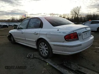 2004 Hyundai Sonata GLS with VIN KMHWF35H84A957433, listed as a Copart auction lot 82852774 with 187,857 mi miles and Salvage Title. Bid and sale history available at carsss.com. Image 2.