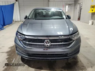 2024 Volkswagen Jetta S z VIN 3VW5M7BU9RM005367, wystawiony jako Copart lot #61485685 z przebiegiem 33 968 mil mil oraz Czysty tytuł • Clean title. Historia ofert i sprzedaży dostępna na DreamBid. Obrazek 5.