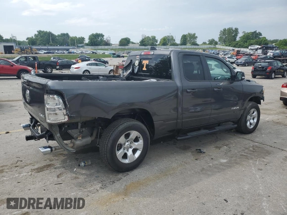 2022 Ram 1500 Big Horn z VIN 1C6SRFBT6NN159941, wystawiony jako Copart lot #59280195 z przebiegiem 52 864 mil mil oraz Szkoda całkowita • Salvage title. Historia ofert i sprzedaży dostępna na DreamBid. Obrazek 3.