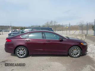 2017 Ford Fusion SE with VIN 3FA6P0HDXHR350377, listed as a IAAI auction lot 42091011 with 109,670 mi miles. Bid and sale history available at carsss.com. Image 13.
