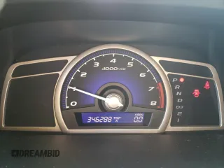 2009 Honda Civic LX z VIN 1HGFA16519L006810, wystawiony jako Copart lot #54742214 z przebiegiem 346 288 mil mil oraz Tytuł czysty. Historia ofert i sprzedaży dostępna na DreamBid. Obrazek 9.