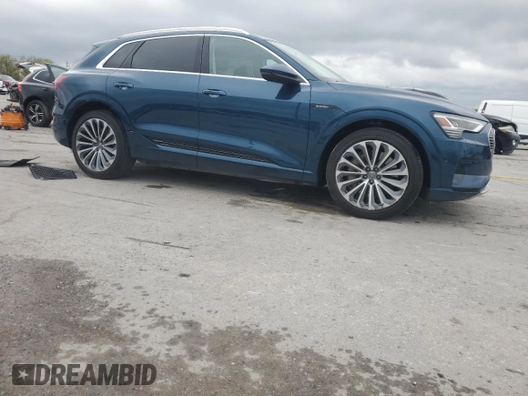 2019 Audi e-tron Prestige with VIN WA1VAAGE2KB025123, listed as a Copart auction lot 51862085 with 31,513 mi miles and Salvage Title. Bid and sale history available at DreamBid. Image 4.