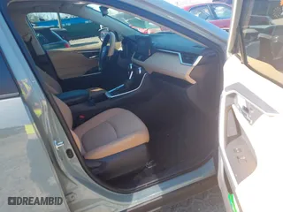 2022 Toyota RAV4 Hybrid XLE with VIN JTMRWRFVXND143454, listed as a IAAI auction lot 41702292 with 25,455 mi miles. Bid and sale history available at carsss.com. Image 5.