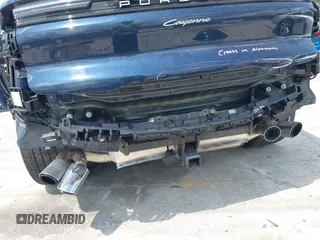 2024 Porsche Cayenne z VIN WP1AA2AY2RDA02192, wystawiony jako IAAI lot #42218312 z przebiegiem 14 809 mil mil oraz . Historia ofert i sprzedaży dostępna na DreamBid. Obrazek 6.
