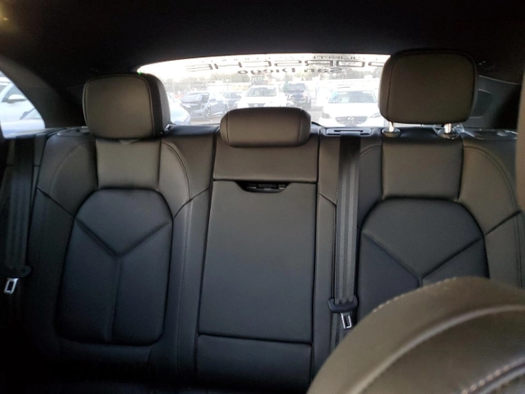 2025 Porsche Macan with VIN WP1AA2A53SLB01654, listed as a Copart auction lot 85136994 with 1,185 mi miles and Salvage title. Bid and sale history available at DreamBid. Image 10.