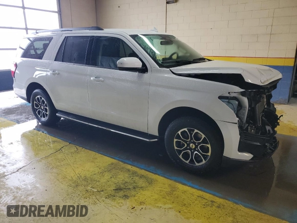 2023 Ford Expedition Max XLT with VIN 1FMJK1H8XPEA11434, listed as a Copart auction lot 89208115 with 51,794 mi miles and Clean title. Bid and sale history available at DreamBid. Image 4.