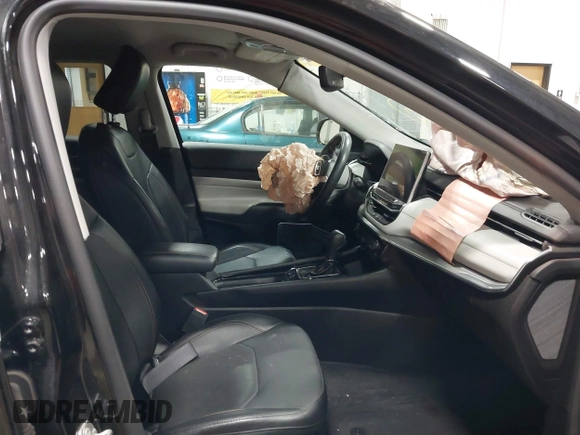2022 Jeep Compass Limited z VIN 3C4NJDCB5NT223989, wystawiony jako IAAI lot #42482784 z przebiegiem 27 347 mil mil oraz . Historia ofert i sprzedaży dostępna na DreamBid. Obrazek 5.