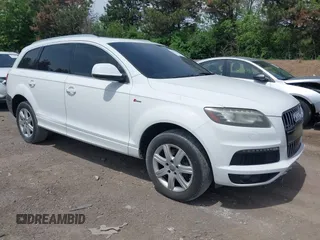 2011 Audi Q7 S line z VIN WA1DGAFE2BD006121, wystawiony jako IAAI lot #42177073 z przebiegiem 212 163 mil mil oraz . Historia ofert i sprzedaży dostępna na DreamBid. Obrazek 1.