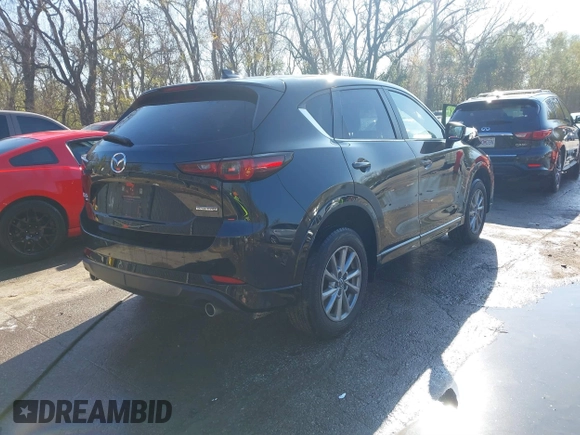 2024 Mazda CX-5 S Select with VIN JM3KFBBL6R0425138, listed as a IAAI auction lot 40780821 with 11,334 mi miles and . Bid and sale history available at carsss.com. Image 4.