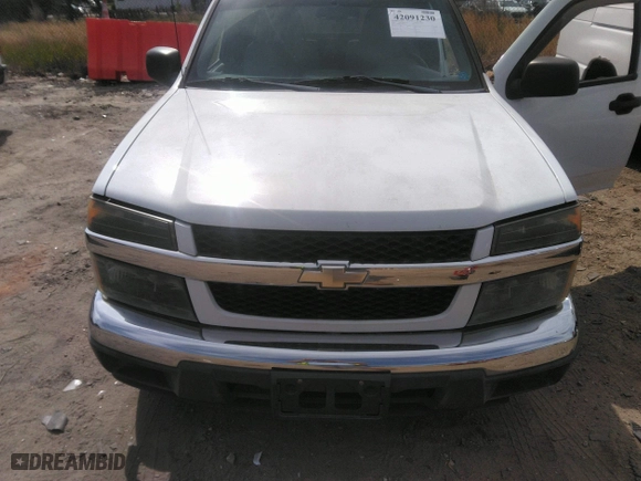 2005 Chevrolet Colorado LS ZQ8 with VIN 1GCCS196358101756, listed as a IAAI auction lot 42091230 with 91,324 mi miles. Bid and sale history available at carsss.com. Image 6.