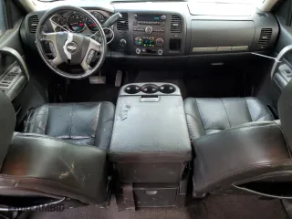 2008 Chevrolet Silverado 1500 LT w/1LT with VIN 2GCEK13J781339087, listed as a Copart auction lot 51116945 with 311,190 mi miles and Salvage Title. Bid and sale history available at carsss.com. Image 8.