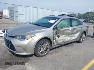 2016 Toyota Avalon Limited z VIN 4T1BK1EB1GU237405, wystawiony jako IAAI lot #42276053 z przebiegiem 51 399 mil mil oraz . Historia ofert i sprzedaży dostępna na DreamBid. Obrazek 2.