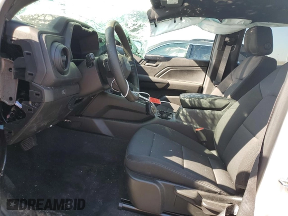 2024 Chevrolet Colorado 2WD Work Truck with VIN 1GCGSBEC8R1132891, listed as a Copart auction lot 46445545 with 3,588 mi miles and Salvage Title. Bid and sale history available at DreamBid. Image 7.