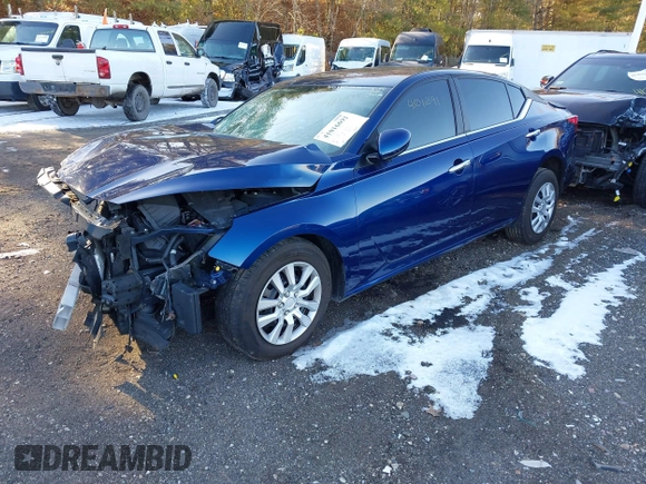 2019 Nissan Altima 2.5 S with VIN 1N4BL4BV2KC136380, listed as a IAAI auction lot 41016691 with 59,248 mi miles. Bid and sale history available at carsss.com. Image 2.