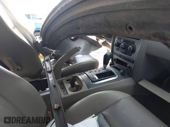 2007 Jeep Grand Cherokee Laredo with VIN 1J8HR48P57C639512, listed as a IAAI auction lot 41915302 with 1 mi miles. Bid and sale history available at carsss.com. Image 5.