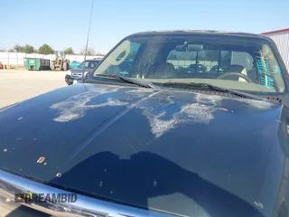 2003 Ford Super Duty F-250 XL with VIN 1FTNW21S23EA08088, listed as a IAAI auction lot 41671180 with 250,765 mi miles. Bid and sale history available at carsss.com. Image 6.