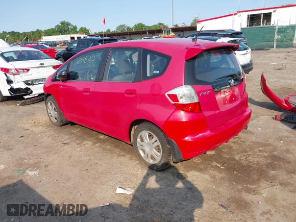 2009 Honda Fit z VIN JHMGE88219S023503, wystawiony jako IAAI lot #42376165 z przebiegiem 142 166 mil mil oraz . Historia ofert i sprzedaży dostępna na DreamBid. Obrazek 3.