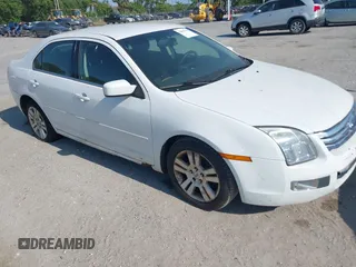 2007 Ford Fusion SEL with VIN 3FAHP081X7R122649, listed as a IAAI auction lot 42095537 with 161,837 mi miles. Bid and sale history available at carsss.com. Image 1.