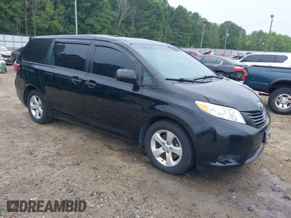 2015 Toyota Sienna L z VIN 5TDZK3DCXFS662049, wystawiony jako IAAI lot #42397319 z przebiegiem 202 960 mil mil oraz . Historia ofert i sprzedaży dostępna na DreamBid. Obrazek 1.