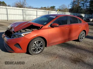 2022 Kia Forte LXS with VIN 3KPF24AD4NE475212, listed as a Copart auction lot 89220095 with 67,681 mi miles and Salvage Title. Bid and sale history available at carsss.com. Image 1.