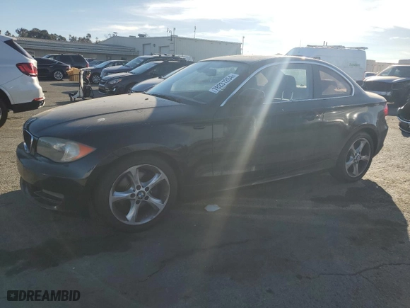 2011 BMW 1 Series 128i with VIN WBAUP9C50BVL90318, listed as a Copart auction lot 78231264 with 132,459 mi miles and Salvage Title. Bid and sale history available at carsss.com. Image 1.