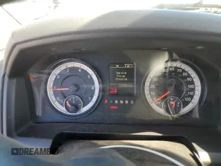 2016 Ram 1500 Tradesman z VIN 3C6JR6DT6GG282434, wystawiony jako Copart lot #56062375 z przebiegiem 123 990 mil mil oraz Szkoda całkowita • Salvage title. Historia ofert i sprzedaży dostępna na DreamBid. Obrazek 9.