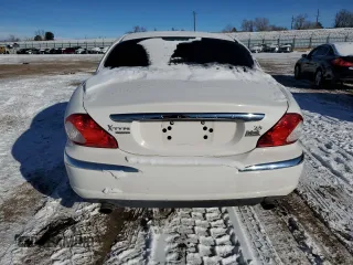 2005 Jaguar X-Type z VIN SAJWB52D95XE21462, wystawiony jako Copart lot #89216475 z przebiegiem 114 257 mil mil oraz Szkoda całkowita • Salvage title. Historia ofert i sprzedaży dostępna na DreamBid. Obrazek 6.