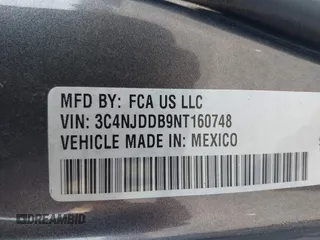 2022 Jeep Compass Trailhawk with VIN 3C4NJDDB9NT160748, listed as a IAAI auction lot 42589269 with 53,092 mi miles and . Bid and sale history available at DreamBid. Image 9.