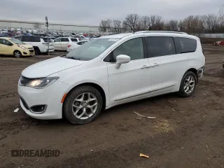 2018 Chrysler Pacifica Touring L Plus with VIN 2C4RC1EG8JR315145, listed as a Copart auction lot 84075574 with 91,755 mi miles and Clean title. Bid and sale history available at DreamBid. Image 1.