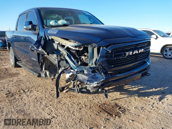 2019 Ram 1500 Big Horn z VIN 1C6SRFFT8KN767708, wystawiony jako IAAI lot #41657766 z przebiegiem 64 472 mil mil oraz . Historia ofert i sprzedaży dostępna na DreamBid. Obrazek 6.