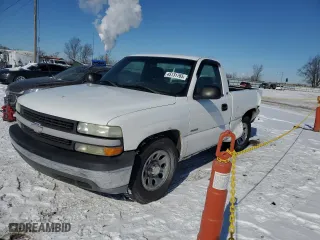 2002 Chevrolet Silverado 1500 with VIN 1GCEC14ZX2Z321070, listed as a Copart auction lot 45131765 with 86,616 mi miles and Salvage Title. Bid and sale history available at carsss.com. Image 1.