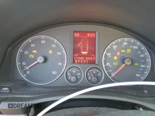 2008 Volkswagen Eos Turbo с VIN WVWBA71F28V038488, выставлен на аукционе Copart как лот 55831125 с пробегом 111 942 миль миль и Списание • Salvage title. История ставок и продаж доступна на DreamBid. Изображение 9.