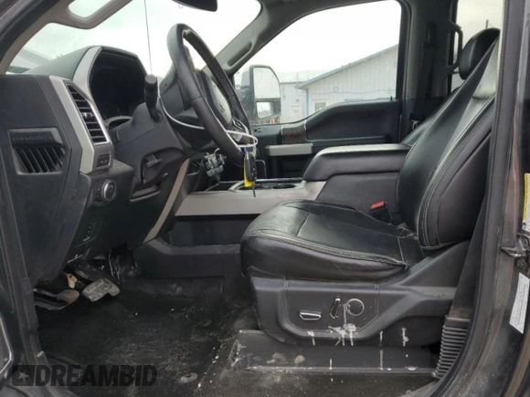 2018 Ford F-250 XL z VIN 1FT7W2BT1JEC40422, wystawiony jako Copart lot #51111395 z przebiegiem Nie podano mil oraz Szkoda całkowita • Salvage title. Historia ofert i sprzedaży dostępna na DreamBid. Obrazek 7.