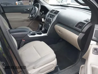 2014 Ford Explorer with VIN 1FM5K8B85EGB34739, listed as a IAAI auction lot 41405623 with 196,183 mi miles and . Bid and sale history available at carsss.com. Image 5.