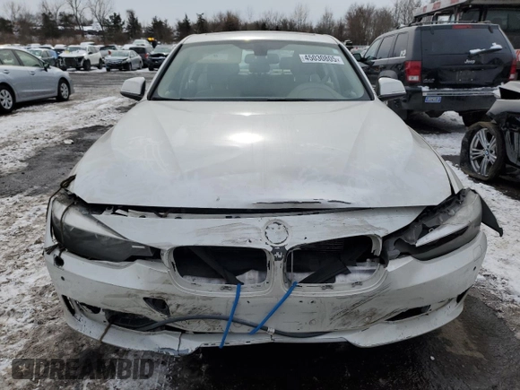 2013 BMW 3 Series 328i xDrive with VIN WBA3B5C53DF590089, listed as a Copart auction lot 45030805 with 141,980 mi miles and Non Repairable. Bid and sale history available at carsss.com. Image 5.