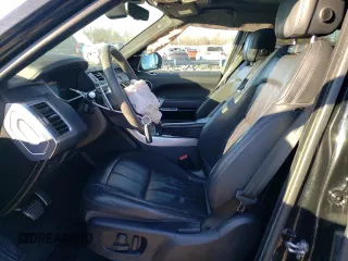 2019 Land Rover Range Rover Sport HST z VIN SALWS2SUXKA864883, wystawiony jako Copart lot #87835625 z przebiegiem Nie podano mil oraz Szkoda całkowita • Salvage title. Historia ofert i sprzedaży dostępna na DreamBid. Obrazek 7.