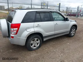 2007 Suzuki Grand Vitara XSport w/Snrf with VIN JS3TD944674201893, listed as a IAAI auction lot 42095911 with 105,512 mi miles. Bid and sale history available at carsss.com. Image 4.