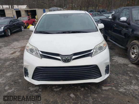 2018 Toyota Sienna LE Auto Access Seat with VIN 5TDKZ3DC7JS962959, listed as a IAAI auction lot 41614517 with 89,362 mi miles. Bid and sale history available at carsss.com. Image 12.