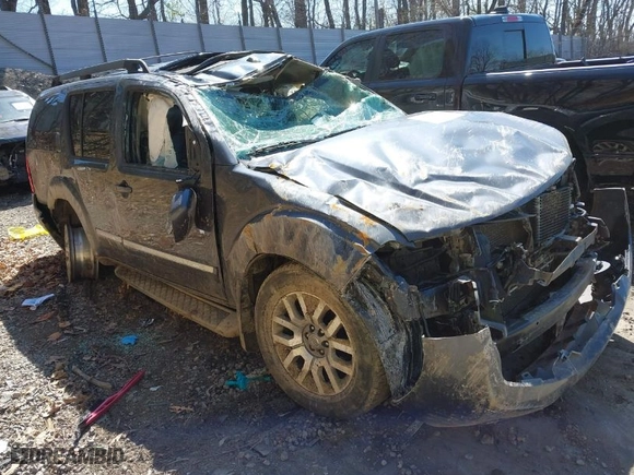 2011 Nissan Pathfinder Silver with VIN 5N1AR1NBXBC615954, listed as a IAAI auction lot 42041602 with 1 mi miles. Bid and sale history available at carsss.com. Image 1.
