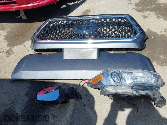 2018 Toyota Tacoma SR5 z VIN 3TMDZ5BN0JM051283, wystawiony jako IAAI lot #42008928 z przebiegiem 106 155 mil mil oraz . Historia ofert i sprzedaży dostępna na DreamBid. Obrazek 12.