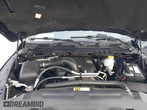 2017 Ram 1500 Sport z VIN 1C6RR7MTXHS624101, wystawiony jako IAAI lot #41928934 z przebiegiem 96 565 mil mil oraz . Historia ofert i sprzedaży dostępna na DreamBid. Obrazek 10.