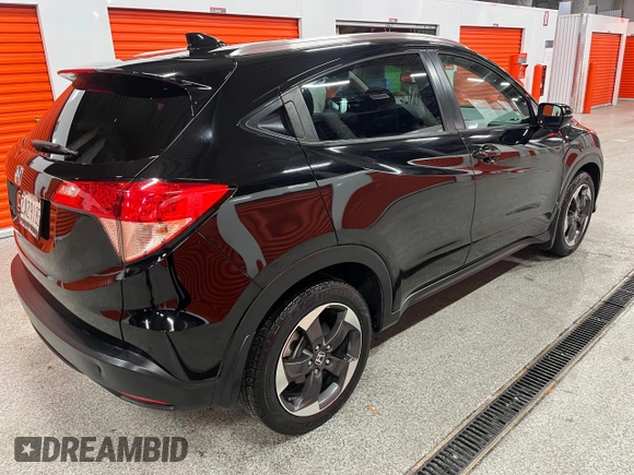 2018 Honda HR-V EX-L with VIN 3CZRU5H7XJM700725, listed as a Copart auction lot 45246405 with 92,150 mi miles and Clean Title. Bid and sale history available at carsss.com. Image 4.