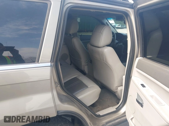 2005 Jeep Grand Cherokee Limited with VIN 1J4HR58N95C510465, listed as a IAAI auction lot 42027740 with 153,451 mi miles. Bid and sale history available at carsss.com. Image 8.
