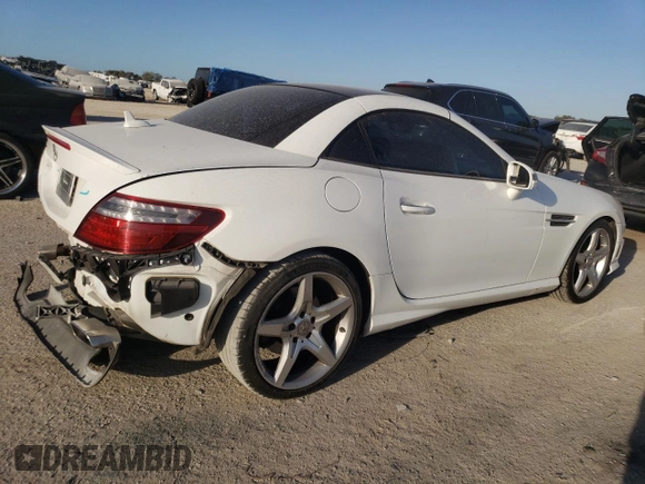 2015 Mercedes-Benz SLK-Class SLK 350 with VIN WDDPK5HA6FF099602, listed as a Copart auction lot 76777564 with 37,842 mi miles and Salvage Title. Bid and sale history available at carsss.com. Image 3.