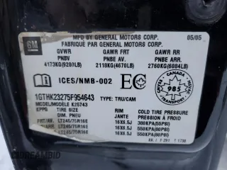 2005 GMC Sierra 2500HD SLT z VIN 1GTHK23275F954643, wystawiony jako Copart lot #88629455 z przebiegiem Nie podano mil oraz Nie do naprawy • Non repairable. Historia ofert i sprzedaży dostępna na DreamBid. Obrazek 12.
