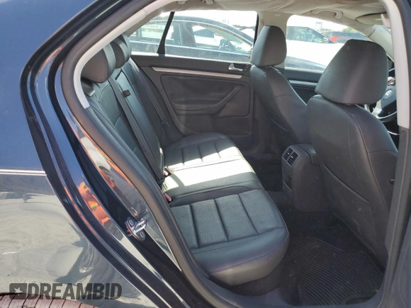 2009 Volkswagen Jetta SE с VIN 3VWRM71K09M091296, выставлен на аукционе Copart как лот 57342255 с пробегом 100 184 миль миль и Списание • Salvage title. История ставок и продаж доступна на DreamBid. Изображение 10.